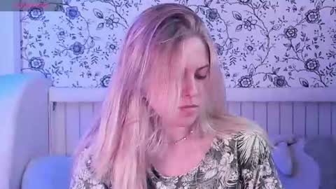 Snapshot of angelanty chatting on June 26, 3:16 pm Darsi Anty online show from June 26, 3:16 pm