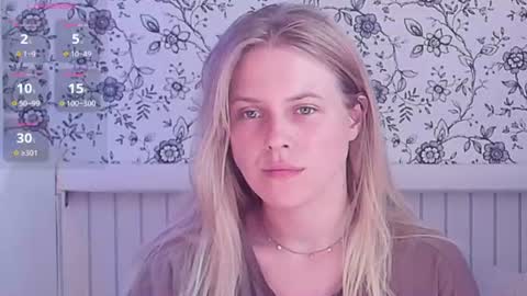 Snapshot of angelanty chatting on July 13, 1:14 pm Darsi Anty online show from July 13, 1:14 pm