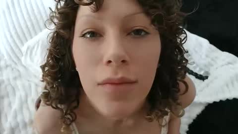 angelbabyphoebe online show from December 21, 6:15 pm