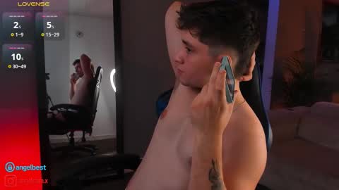 angelbell19 online show from September 25, 10:24 pm