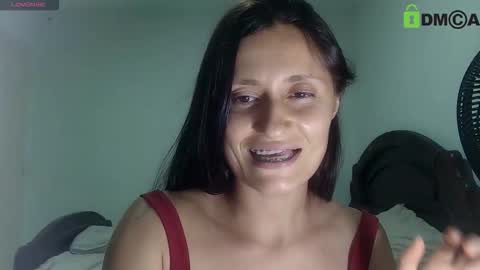 Snapshot of angelceleste14 chatting on November 7, 9:26 pm angelceleste14 online show from November 7, 9:26 pm