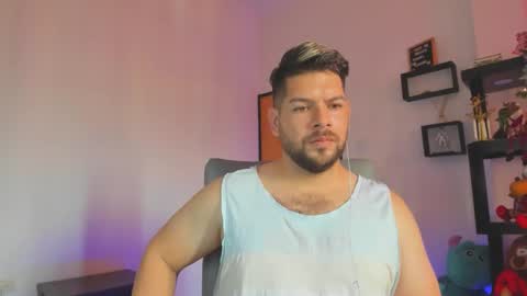 Snapshot of angelcute3 chatting on November 15, 3:52 pm angel online show from November 15, 3:52 pm