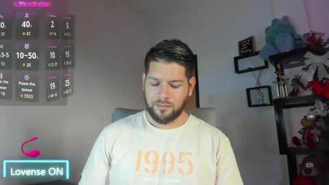 Snapshot of angelcute3 chatting on December 1, 4:12 pm angel online show from December 1, 4:12 pm