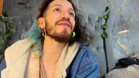 angeldamianart online show from November 23, 2:06 pm