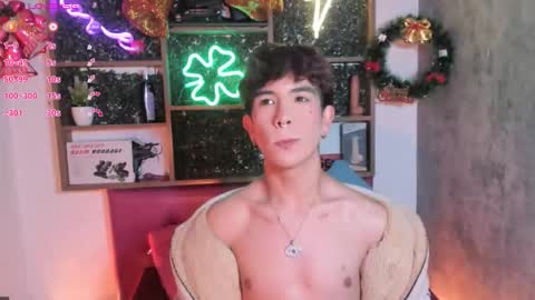 Snapshot of angeldust_19 chatting on December 15, 7:45 am Angel dust online show from December 15, 7:45 am