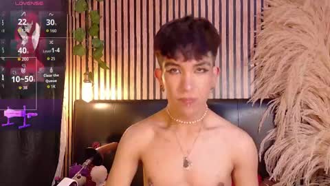 Snapshot of angeldustt_19 chatting on March 29, 3:12 pm Angel dust online show from March 29, 3:12 pm