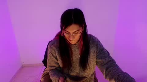 angele online show from March 27, 7:35 pm