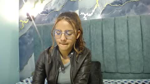 angel online show from November 20, 4:40 pm