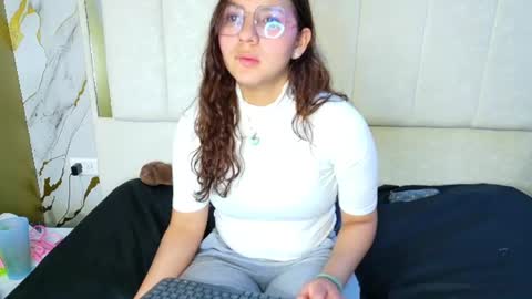 angel online show from June 25, 12:10 am