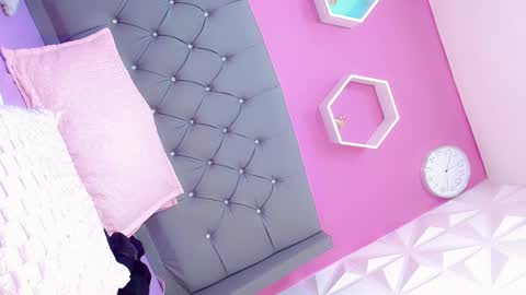 angeles_bust online show from February 2, 3:49 pm