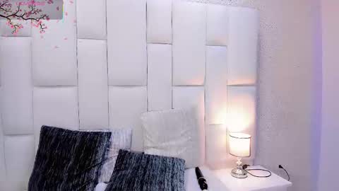 angeles_bust online show from January 13, 8:36 pm