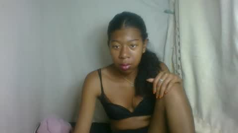 angelette93 online show from September 16, 2:51 pm