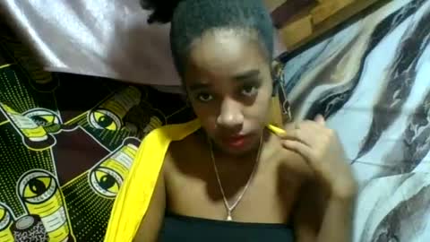 Snapshot of angelettee chatting on June 30, 7:20 am Angelettee online show from June 30, 7:20 am