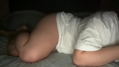 Snapshot of angelharly chatting on November 4, 9:19 am AngelHarly online show from November 4, 9:19 am