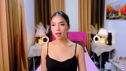 MISS PAU online show from October 8, 1:25 am