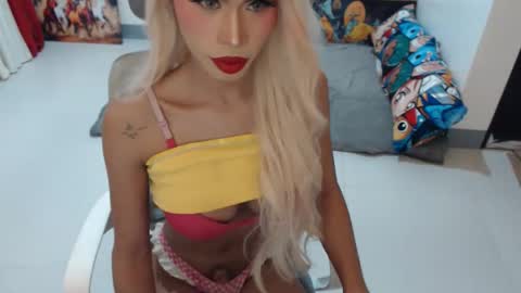 DIVINE ANGEL online show from December 20, 12:07 am