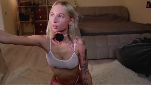 Gabby online show from September 22, 4:42 pm