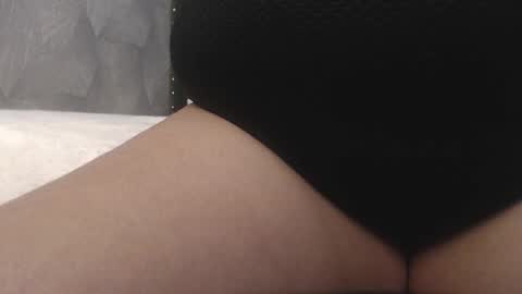 Snapshot of angelick_bo chatting on October 24, 3:58 am angelick_bo online show from October 24, 3:58 am