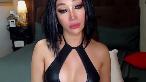 MS. AMALIA online show from February 16, 11:27 am