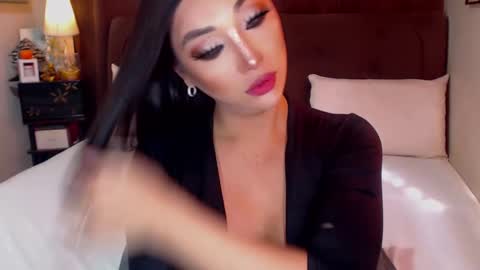 MS. AMALIA online show from February 23, 6:17 am