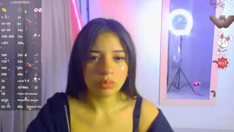 Snapshot of angelie_3 chatting on September 15, 2:11 am angelie online show from September 15, 2:11 am
