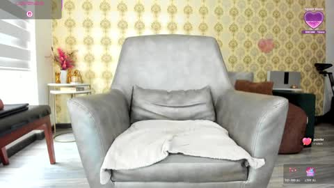 Snapshot of angelina_class_7 chatting on May 11, 4:04 pm angelina_class_7 online show from May 11, 4:04 pm