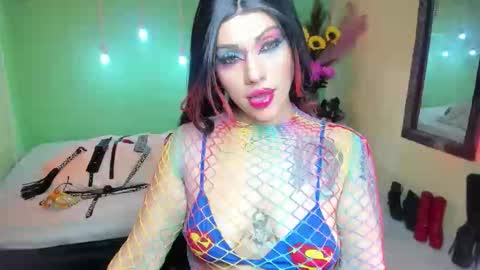 Snapshot of angelina_james_ chatting on October 14, 9:26 pm Angelina online show from October 14, 9:26 pm