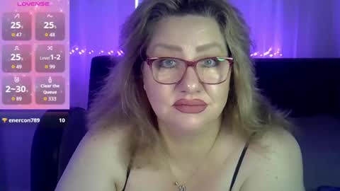 AngelinaGlam online show from July 21, 9:33 am