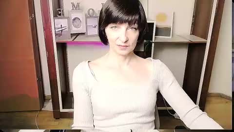 Angelina online show from June 15, 9:00 am