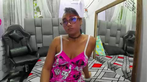 Snapshot of angelinamurphy chatting on November 21, 3:05 am AngelinaMurphy online show from November 21, 3:05 am