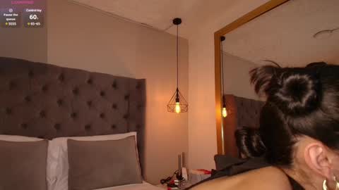 Snapshot of angelinarosss_ chatting on January 9, 10:31 pm online show from January 9, 10:31 pm