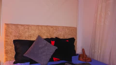 Snapshot of angelinarouse_ chatting on March 18, 3:20 am angelinarouse_ online show from March 18, 3:20 am