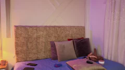 Snapshot of angelinarouse_ chatting on April 23, 4:24 am angelinarouse_ online show from April 23, 4:24 am