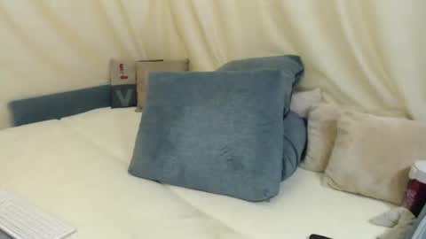 Angelinasweetyy online show from December 4, 5:06 am