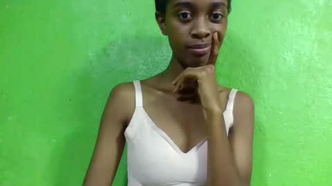 angeline221173 online show from March 20, 6:29 am