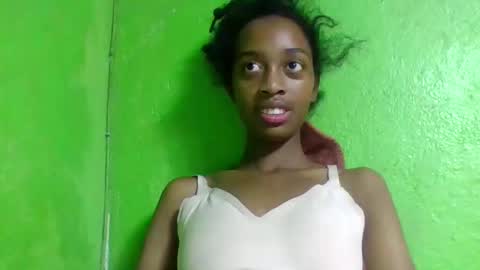 angeline221173 online show from April 28, 2:27 am