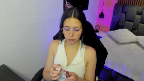 angeline_davies online show from October 10, 4:00 am