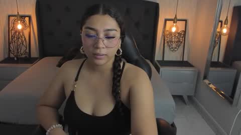 ANGELINE online show from February 6, 7:39 pm