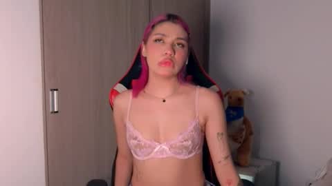 Angelinhaa  online show from December 23, 1:36 am