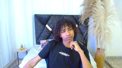 Angel online show from February 13, 9:00 pm