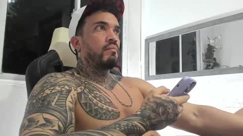 angellatino0 online show from January 2, 3:48 am