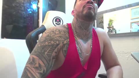 angellatino0 online show from January 7, 5:54 am