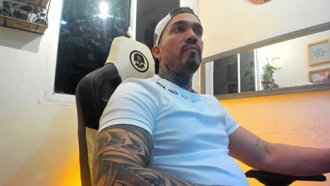 angellatino0 online show from February 2, 6:48 am