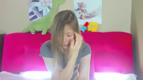 Snapshot of angellery chatting on November 12, 11:10 am angellery online show from November 12, 11:10 am