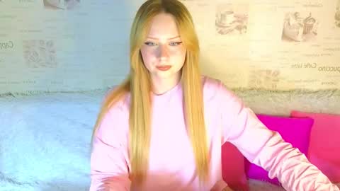 Cutie online show from September 19, 1:12 pm