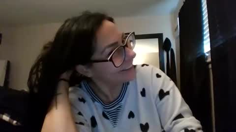 Angel Marie online show from January 6, 6:00 pm