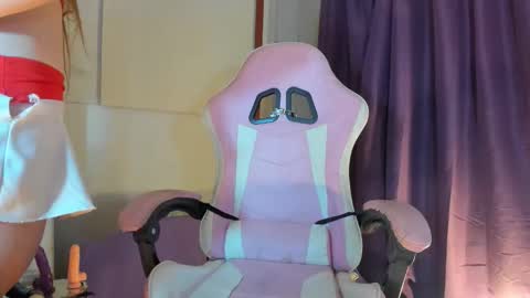 Snapshot of angelmoanster2 chatting on March 14, 4:23 pm angel online show from March 14, 4:23 pm