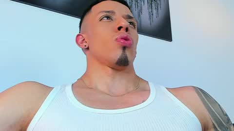 Angelo Varek online show from April 22, 3:20 am