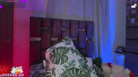 Snapshot of angelocute_ chatting on January 26, 8:13 pm Angelo I work from home this is my room online show from January 26, 8:13 pm