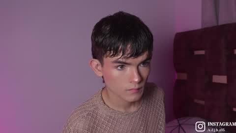 Snapshot of angelocute_ chatting on September 15, 4:12 am Angelo I work from home this is my room online show from September 15, 4:12 am